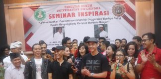 Bimbim Slank Dan Al Ghazali Hebohkan Universitas Dwijendra