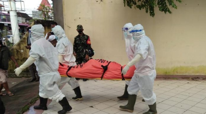 Pak De ditemukan Meninggal Tergeletak di Bangunan Tak Berpenghuni
