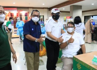 Ratusan Pegawai Perbankan Ikuti Vaksinasi Kedua di Denpasar