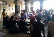 Warga Desa Adat Peninjoan Respon Positif Vaksinasi Massal Berbasis Banjar