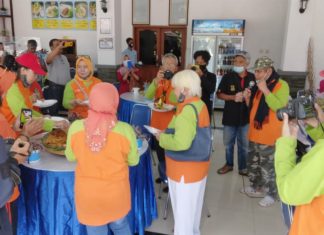 Heboh Reuni Alumni Widya Gama Setelah 44 Tahun