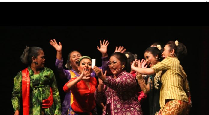 Peranan Perempuan Mempertahankan Warisan Budaya