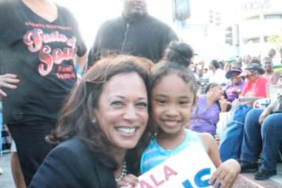 Mengemban Misi Penting AS, Kamala Harris Kunjungi Singapura