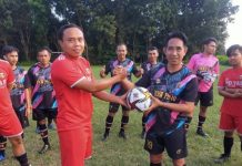 Terus Sosialisasikan Tagar Kita Saudara, Yas FC Sambangi Homebase PSB Babahan