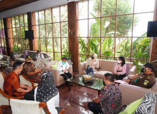 Wali Kota Batu Sidak Kesiapan Restoran dan Hotel dalam Program Tapping Box