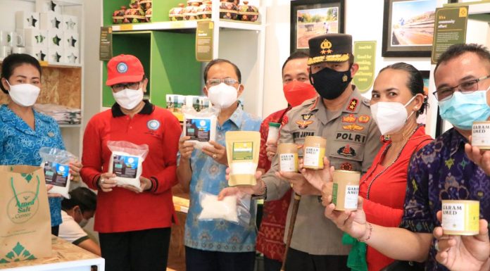 Gubernur Koster Dorong Garam Tradisional Bali Dikonsumsi Lebih Masif di Tingkat Lokal