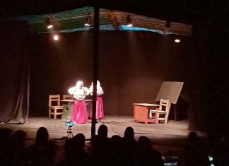 Peringati HUT ke-20, Teater Gedhek Umsida Pentaskan Seni