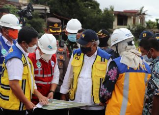 Sambangi Lokasi Banjir Kota Batu, Ini yang Dilakukan Menteri PUPR