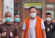 Kejati Bali Limpahkan Mantan Sekda Buleleng ke Penuntut Umum