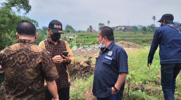Diduga Rusak Lingkungan, Komisi A DPRD Batu Sidak Pengembang Perumahan Nakal