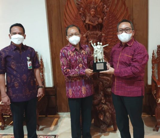 Capai 380 Ribu Merchant Pengguna QRIS, Pemerintah Provinsi Bali Raih Bank Indonesia Award 2021