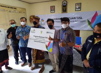 Keberlangsungan Sinergitas, PLN Serahkan Bantuan Program TJSL kepada PWI Bali