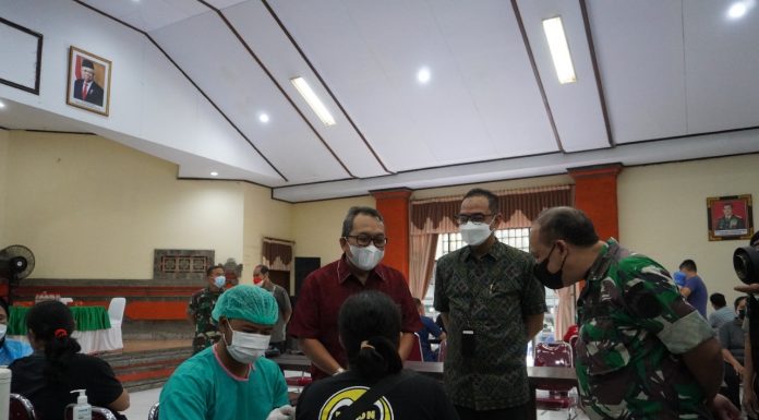 Sasar 1000 Peserta, Bank Indonesia Bali Gandeng Bank Danamon dan Korem 163/Wira Satya adakan Vaksinasi Booster
