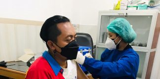 Tingkatkan Pelayanan, PLN beri Vaksin Booster seluruh Pegawai