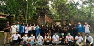 Upaya Tingkatkan Rasa Persaudaraan di Lingkungan Fakultas Hukum Dwijendra University melalui Pengabdian Kepada Masyarakat