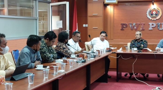 Sikapi Penyegelan Gedung PWI Sulsel, PWI Pusat Segera Koordinasi ke Mendagri