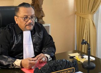 Terkena Hukum Adat, Nyoman Mana Menggugat