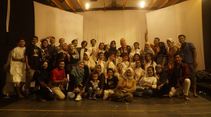 5678 ArtStudio wakili Jawa Timur dalam Tenggarong International Folk Art Festival