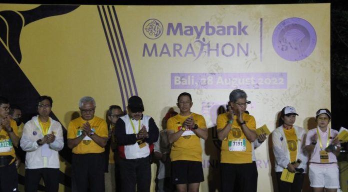 Kapolda Bali Hadiri Maybank Marathon 2022