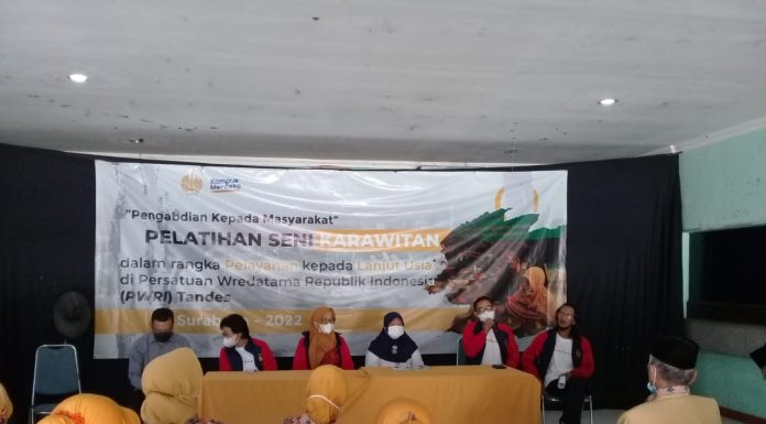 Gandeng Fakultas Bahasa dan Seni Unesa, PWRI ajak Rekan Sejawatnya Berlatih Karawitan
