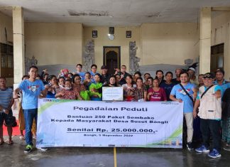 Pegadaian melalui Pegadaian Motorcycles Club Denpasar Bagikan 250 Paket Sembako di Desa Susut Bangli