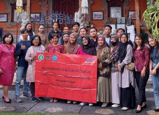 Kenalkan Budaya adat Bali, Fakultas Hukum Dwijendra University ajak Mahasiswa Kunjungi Puri Agung Jro Kuta