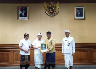 PLN Terima Penghargaan dari Pemkab Badung