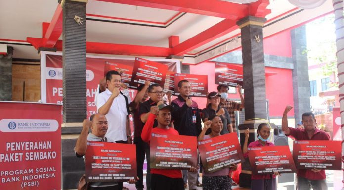 Bank Indonesia Serahkan Bantuan Program Sosial Bank Indonesia, Kali Ini Sasar Korban Bencana di Kabupaten Jembrana