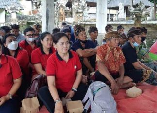 Fakultas Hukum Dwijendra University Beri Klinik Hukum Lingkungan di Desa Keliki