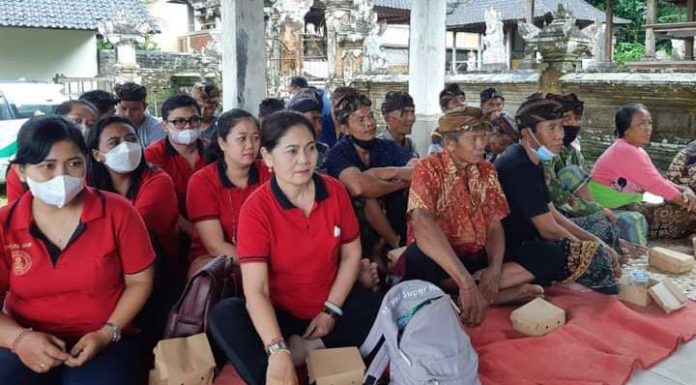 Fakultas Hukum Dwijendra University Beri Klinik Hukum Lingkungan di Desa Keliki