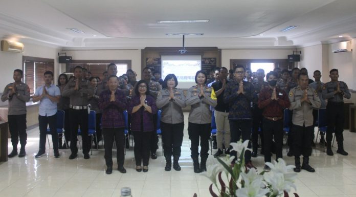 Kenalkan Prodi Magister Hukum Unmas Denpasar, Tim Sosialisasi Kunjungi Polres Badung