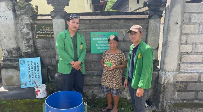 Tingkatkan Pemasaran melalui Digital Market, Dua Mahasiswa Unmas Denpasar beri Edukasi pelaku UMKM Budidaya Jamur