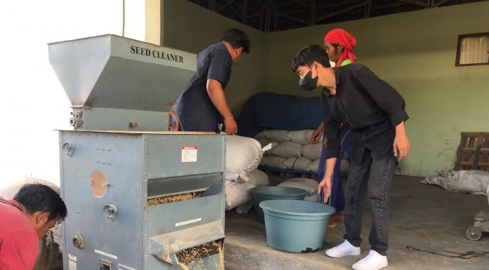 Mahasiswa Berbagai Lintas Jurusan Unmas Denpasar Lakukan Pengabdian Masyarakat di Lingkungan Karang Suwung Kelurahan Sading, Kecamatan Mengwi, Kabupaten Badung