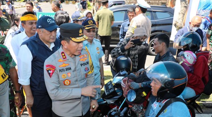Mulai Dipadati Pemudik, Kapolda Bali Cek Pelabuhan Gilimanuk
