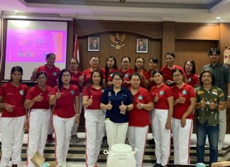 Sosialisasi Pembuatan Eco Enzyme Berbasis Sampah Rumah Tangga dalam Pemenuhan Tugas PKM Unmas Denpasar