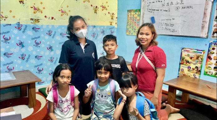 Tingkatkan Pemahaman Bahasa Inggris Siswa SD, Ini yang Dilakukan Nidya Kameswari Perbawa Mahasiswi FH Unmas Denpasar