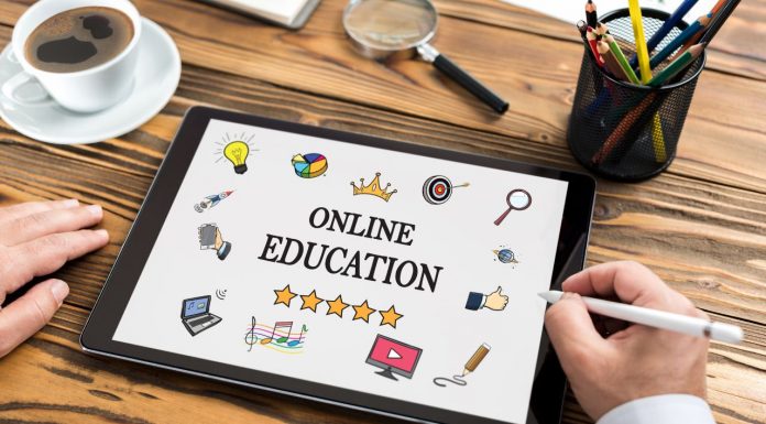 Digitalisasi Pendidikan: Peluang dan Tantangan dalam Pembelajaran Online