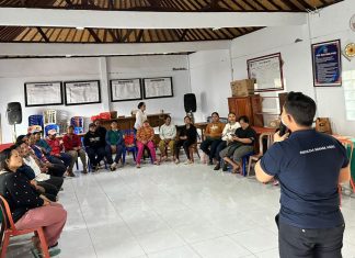 Prodi Sastra Inggris Unmas Denpasar berikan Pelatihan Bahasa Inggris kepada Kelompok Usaha Bersama dan Tenaga Kebersihan di DTW Jatiluwih