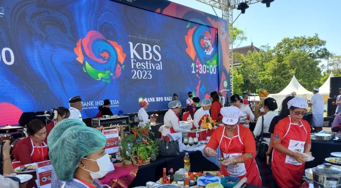 Kompetisi Masak Serba Ikan Tanpa Emisi, PLN Bawa Kompor Induksi untuk Peserta Tim Penggerak PKK Se-Bali