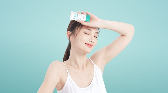 YOU Beauty Luncukan Sunbrella Daily Defense Sunscreen, Inovasi Tabir Surya Berserum Lengkap dengan SPF 30 PA++++