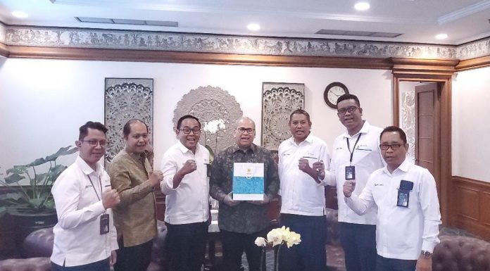 Sambut Hari Pelanggan, PLN Perkuat Sinergi Antar BUMN Dukung Percepatan Ekosistem Kendaraan Listrik