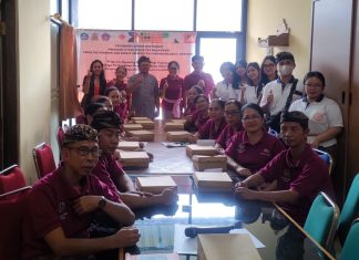 Tingkatkan Capacity Building LPD Desa Adat Kukuh, Magister Akuntansi FEB Unmas Denpasar Beri Pelatihan Service Exellence