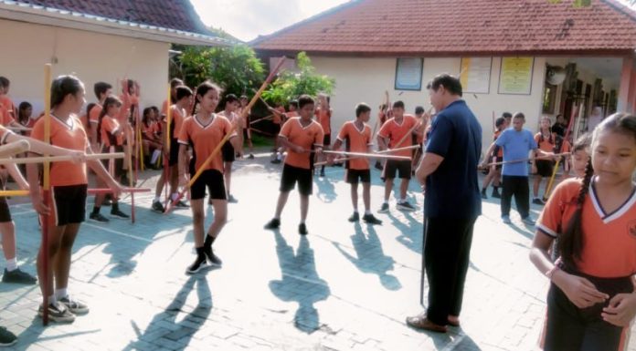 Pengenalan AIKIDO, Seni Bela Diri Tradisional Jepang di SDN 11 Dauh Puri