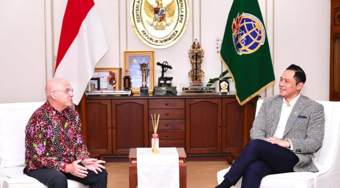 Pertemuan dengan USAID, Menteri AHY Bicara Target Pendaftaran Tanah dan Keberlanjutan Pembangunan Indonesia