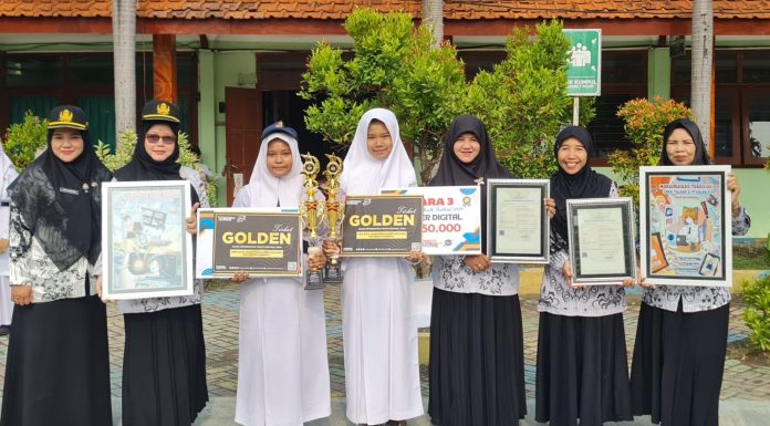 SMP Negeri 2 Tarik Catatkan Hak cipta Karya Siswa di Kemenkumham