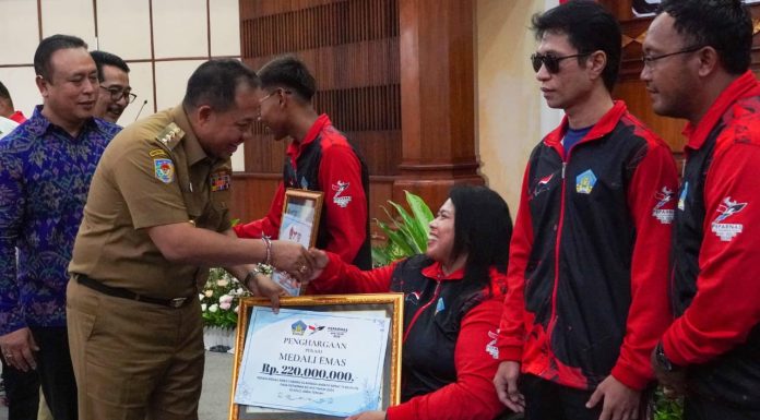 Pemprov Bali Gelontorkan Rp 51,96 Miliar sebagai Bonus Atlet Berprestasi di PON XXI dan Peparnas XVII