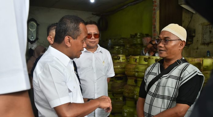 Jalankan Instruksi Presiden, Menteri Bahlil Naikkan 375 Ribu Pengecer Jadi Sub Pangkalan LPG 3 Kg