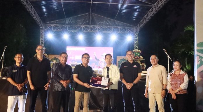 Dosen ITB STIKOM Bali Sabet Juara Lomba Desain Logo DTIK Festival, Bukti Keunggulan Tanpa Tandingan