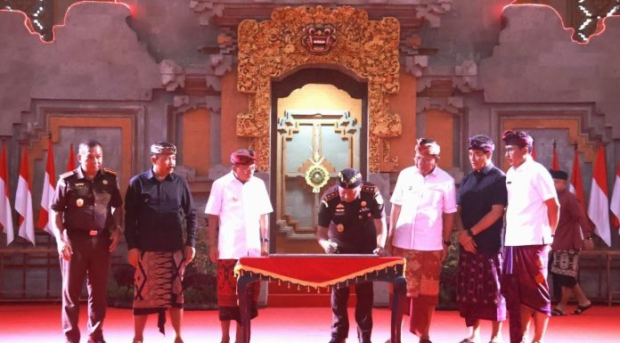 Dukung Bale Kertha Adhyaksa Jaga Desa dan Umah RJ se-Buleleng, Koster Siapkan Perda