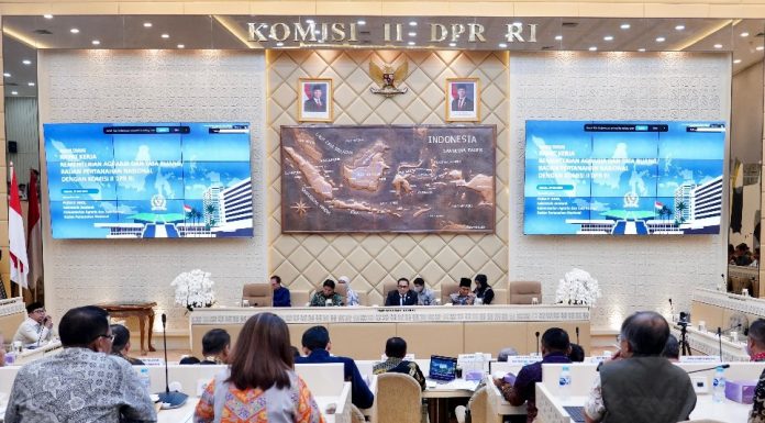 Tindak Lanjut Evaluasi Triwulan I, Komisi II DPR RI Adakan Rapat Kerja dengan Kanwil BPN Provinsi Se-Indonesia
